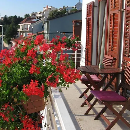 Διαμέρισμα Grosse In Mit Eigenem Balk By Interhome
