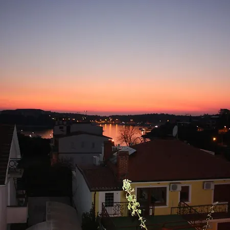 Grosse In Mit Eigenem Balk By Interhome Appartement Pjescana Uvala