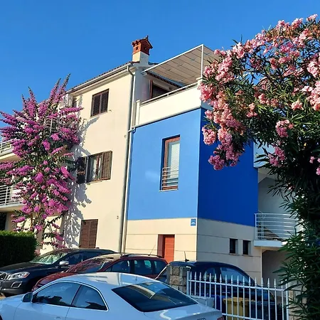 Appartement Grosse In Mit Eigenem Balk By Interhome Pjescana Uvala